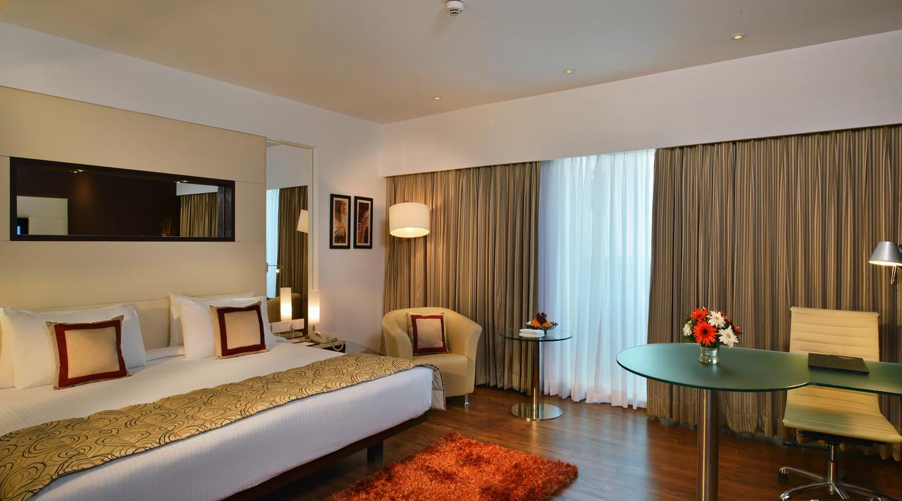 Majestic Court Sarovar Portico Navi Mumbai Exterior foto