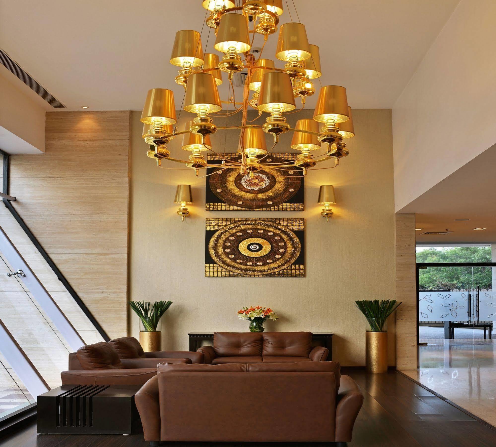 Majestic Court Sarovar Portico Navi Mumbai Exterior foto
